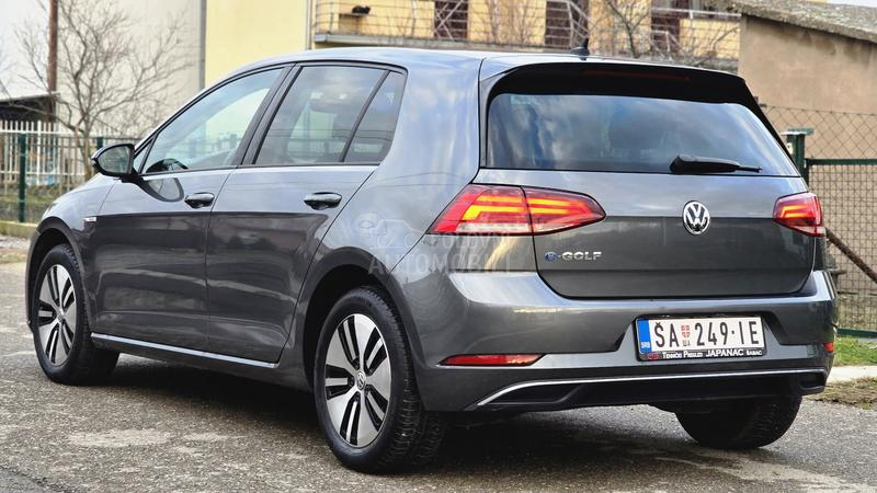Volkswagen Golf 7 e golf
