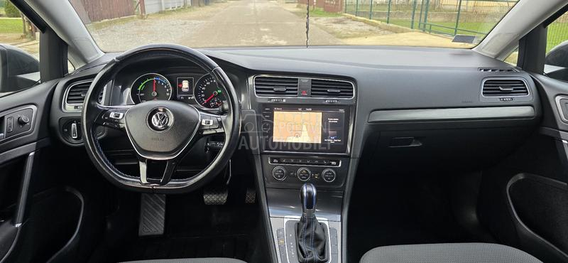 Volkswagen Golf 7 e golf