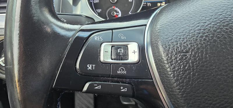 Volkswagen Golf 7 e golf