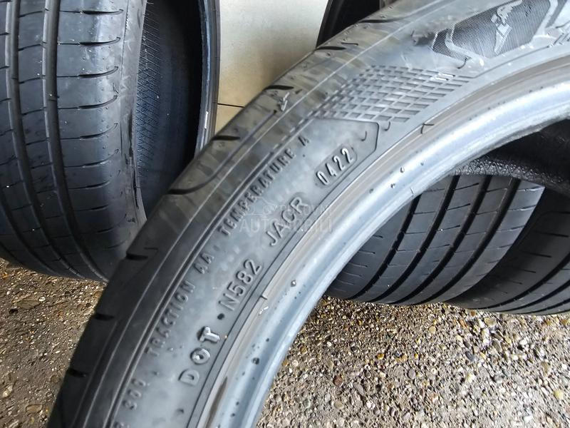 Goodyear 225/45 R19 Letnja