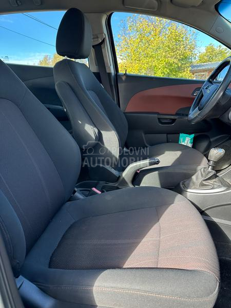 Chevrolet Aveo 2011 1.4B