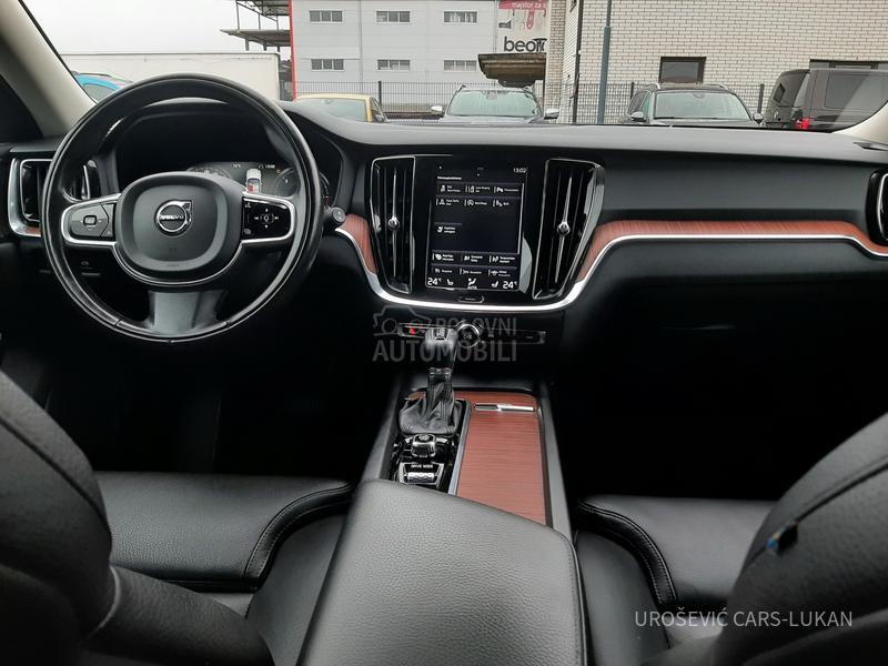 Volvo V60 Cross Country D4 AWD 190HP CH