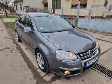 Volkswagen Jetta 2.0tfsi