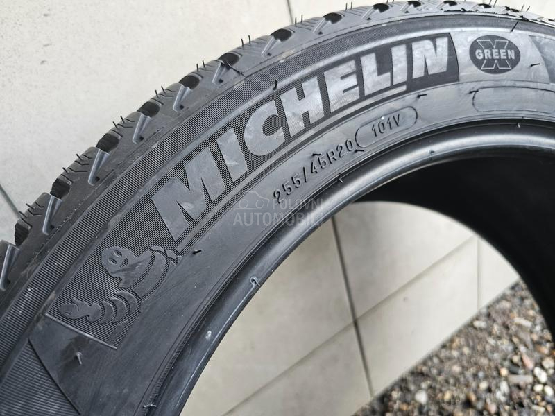 Michelin 255/45 R20 Zimska