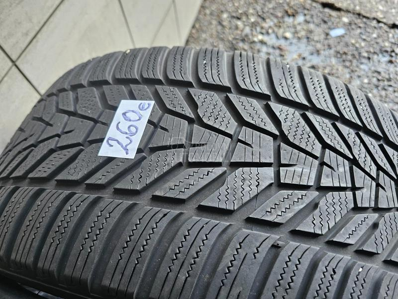 Hankook 245/45 R18 Zimska