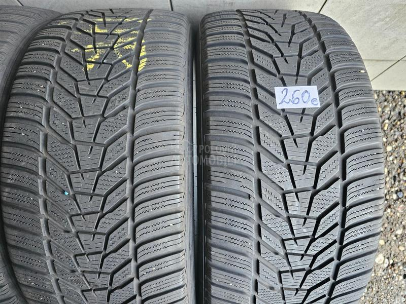 Hankook 245/45 R18 Zimska