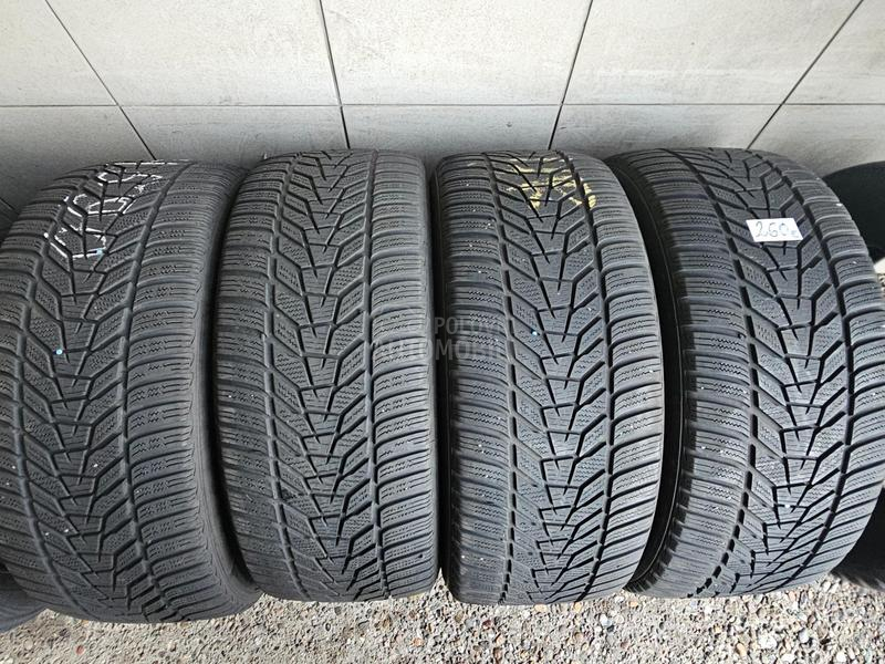 Hankook 245/45 R18 Zimska