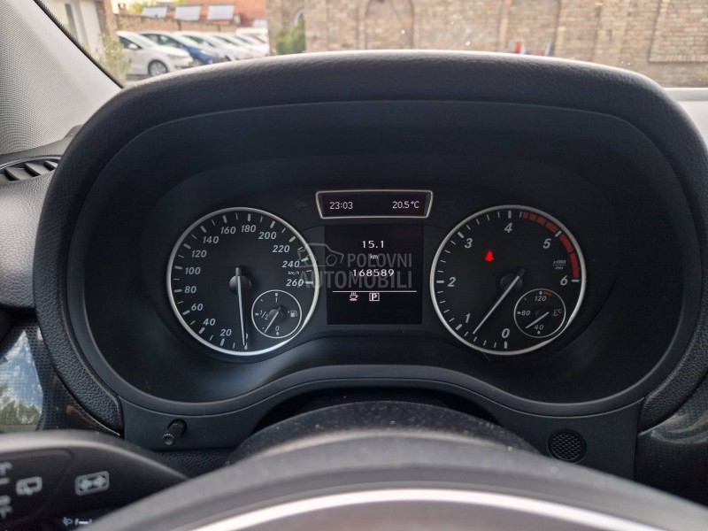 Mercedes Benz B 180 EXECUTIVE