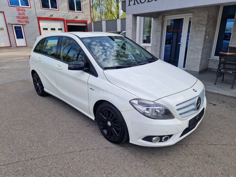 Mercedes Benz B 180 EXECUTIVE