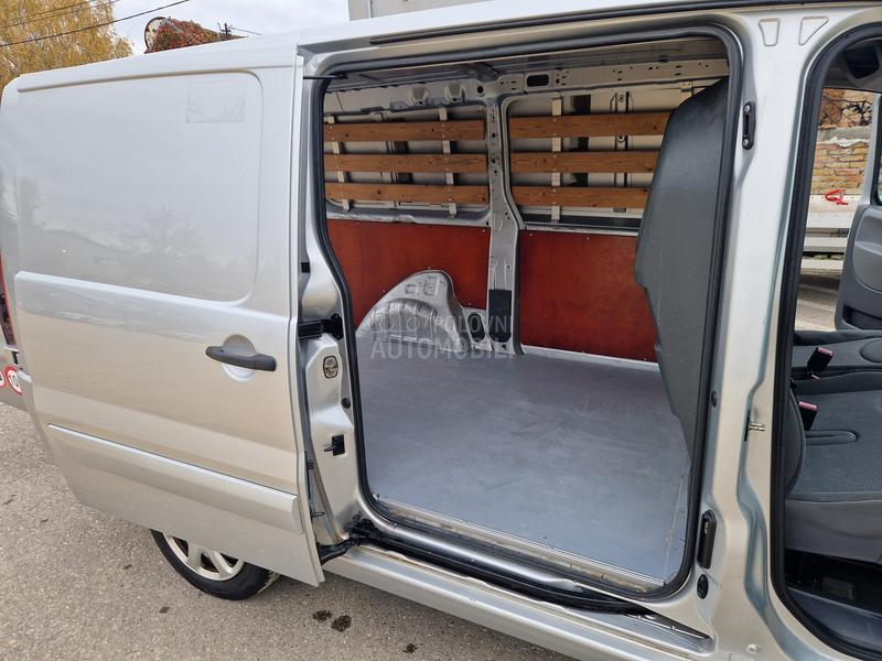 Peugeot Expert M A X I