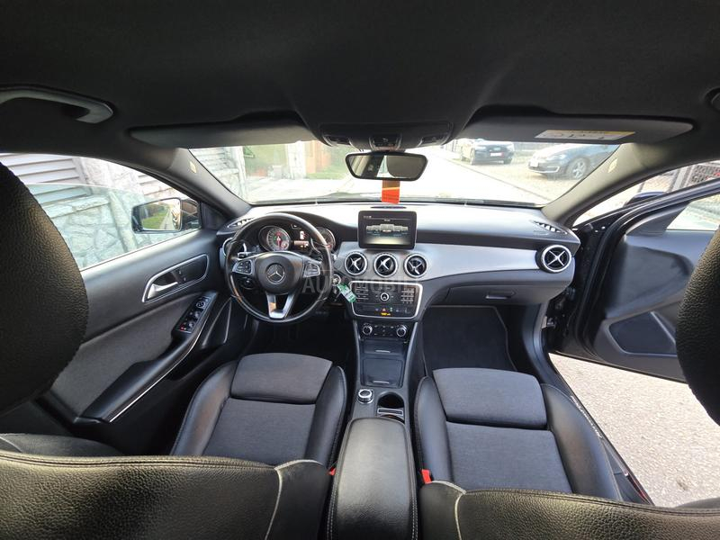 Mercedes Benz GLA 180 Edition Ambition