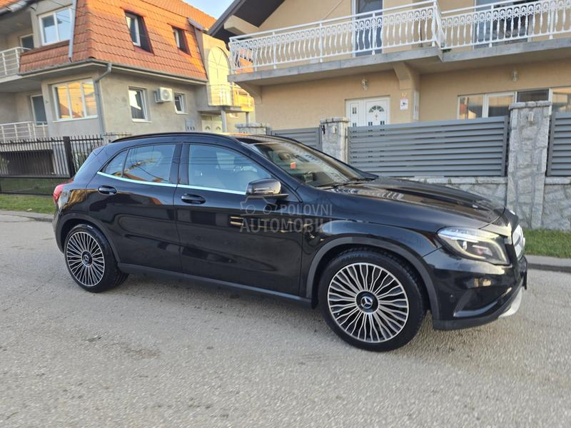 Mercedes Benz GLA 180 Edition Ambition
