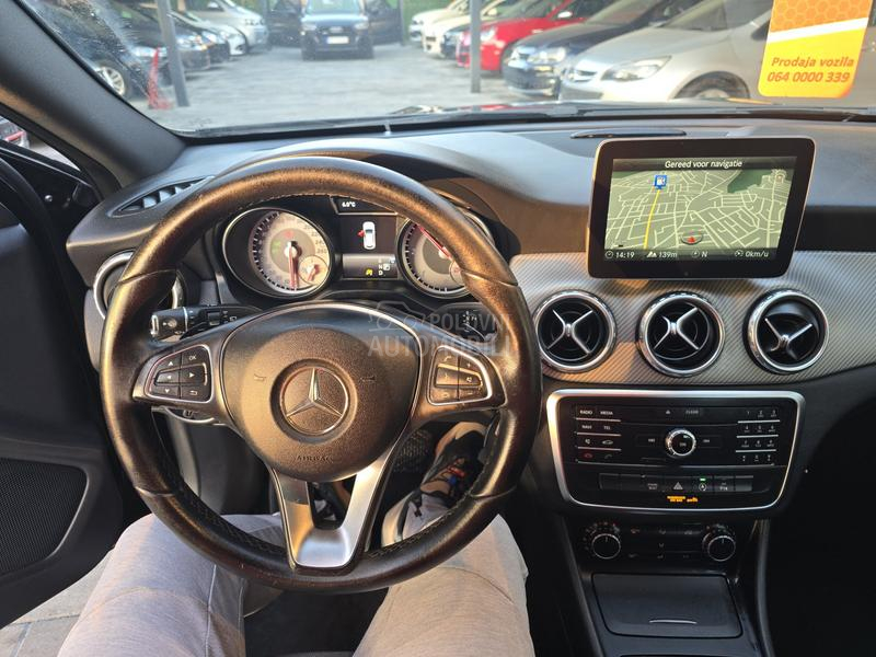 Mercedes Benz GLA 180 Edition Ambition