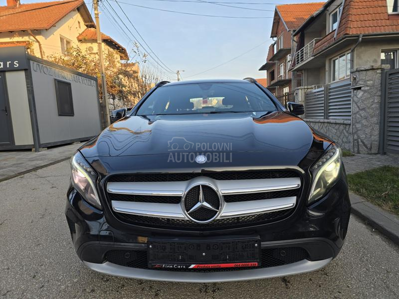 Mercedes Benz GLA 180 Edition Ambition