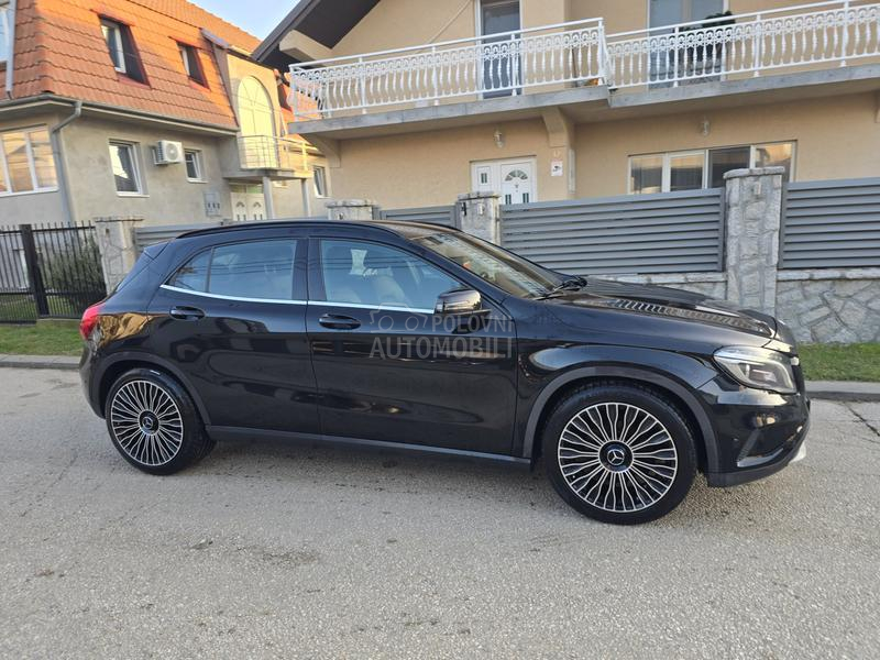 Mercedes Benz GLA 180 Edition Ambition