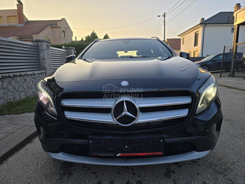 Mercedes Benz GLA 180 Edition Ambition
