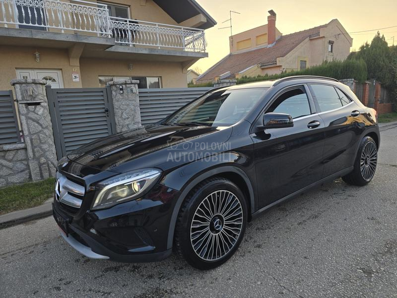 Mercedes Benz GLA 180 Edition Ambition