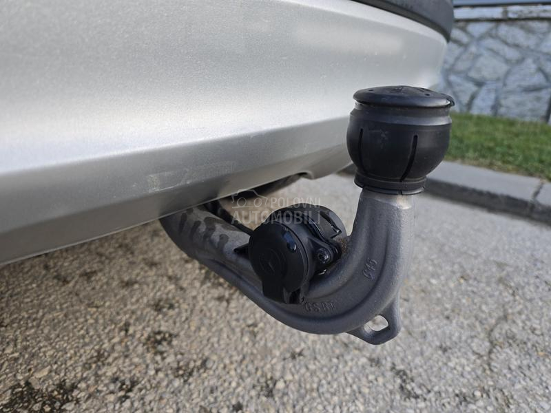 Mercedes Benz GLA 180 Edition Ambition