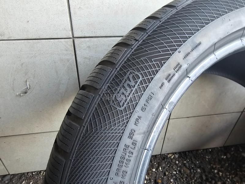 Continental 255/45 R20 Zimska