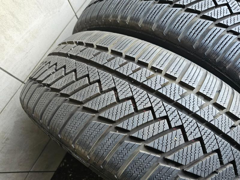 Continental 255/45 R20 Zimska