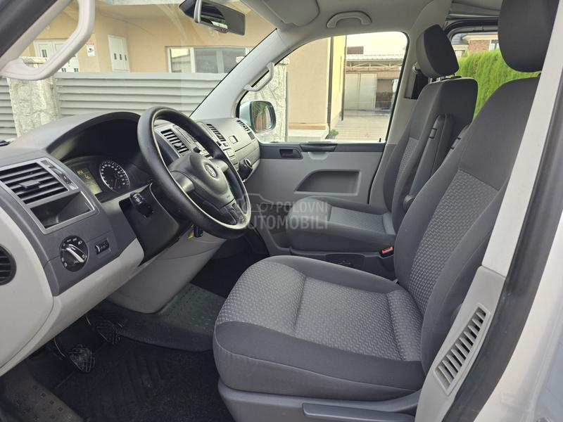 Volkswagen Transporter T5 2.0 TDI MAXI