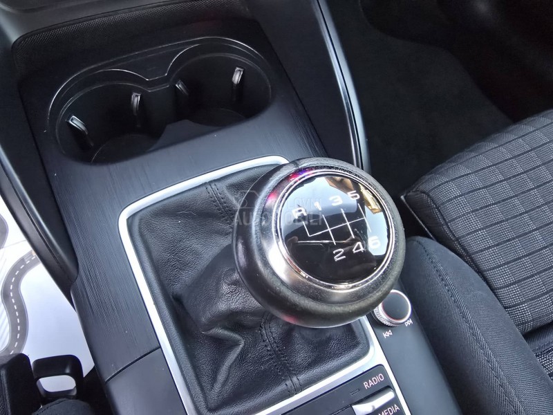 Audi A3 1.4 tfsi S LINE