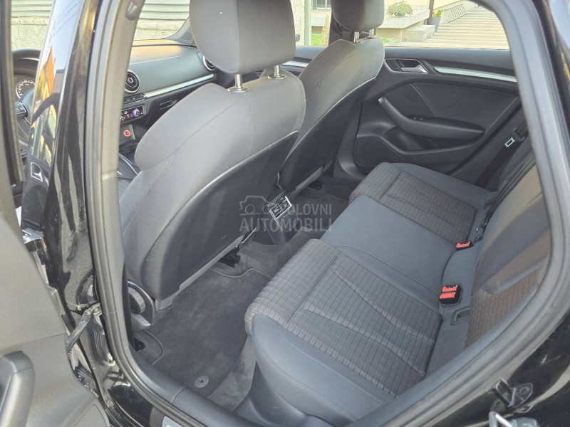 Audi A3 1.4 tfsi S LINE