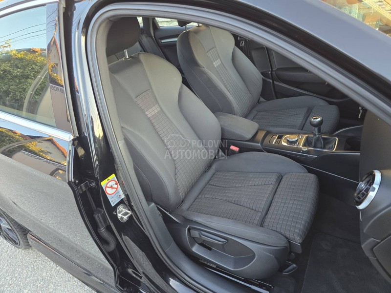 Audi A3 1.4 tfsi S LINE