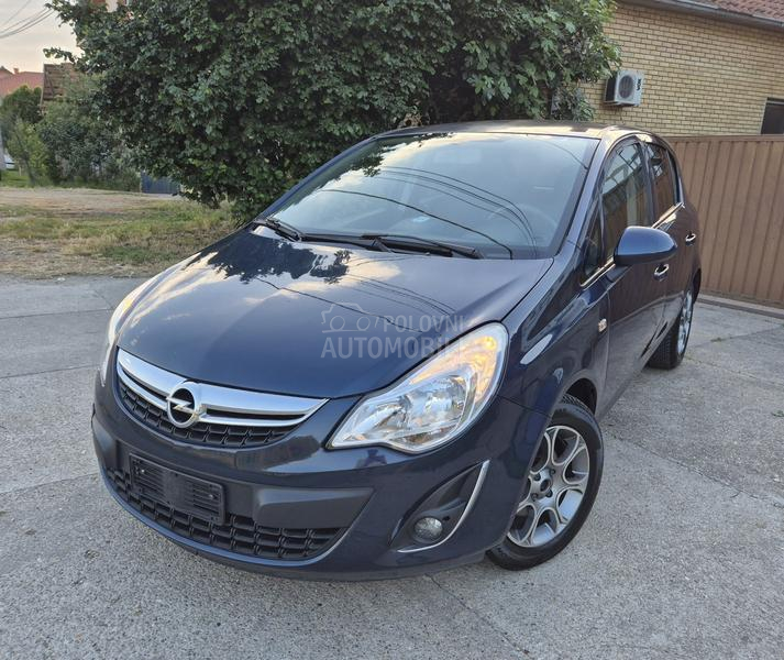 Opel Corsa D 1.2i  C.N.G.