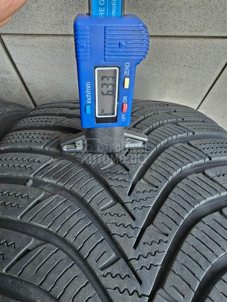 Hankook 225/45 R17 Zimska