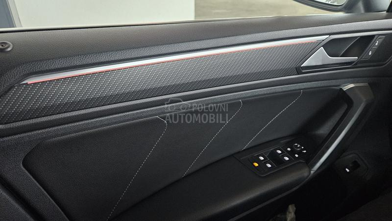 Volkswagen Tiguan R LINE