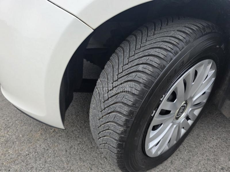 Fiat 500 1.2 8V PANO NOV