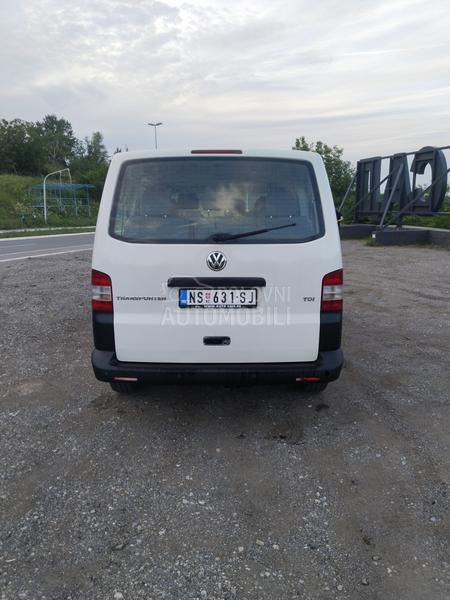 Volkswagen Transporter T5 2.0TDI