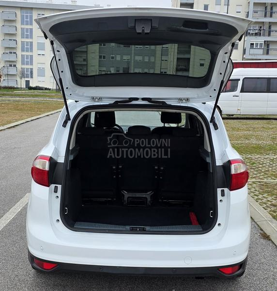 Ford C-Max Sony