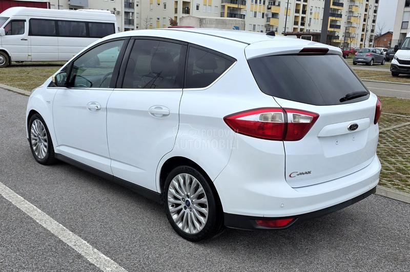Ford C-Max Sony