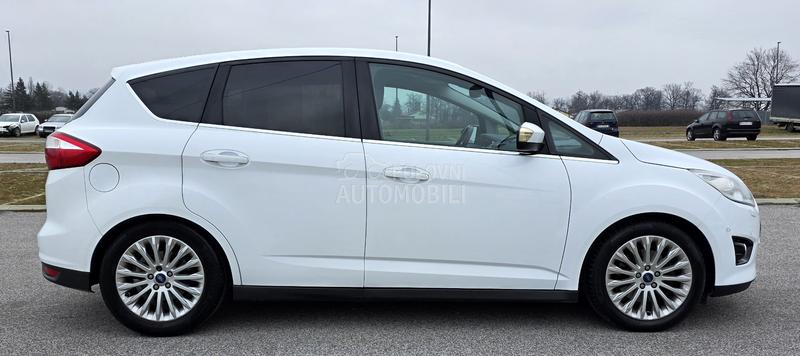 Ford C-Max Sony