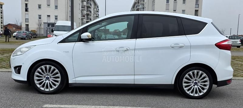 Ford C-Max Sony