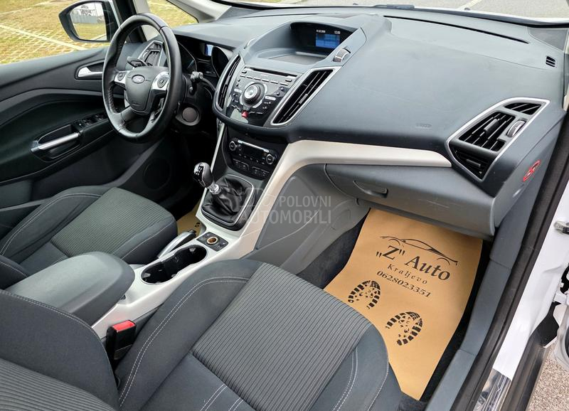 Ford C-Max Sony