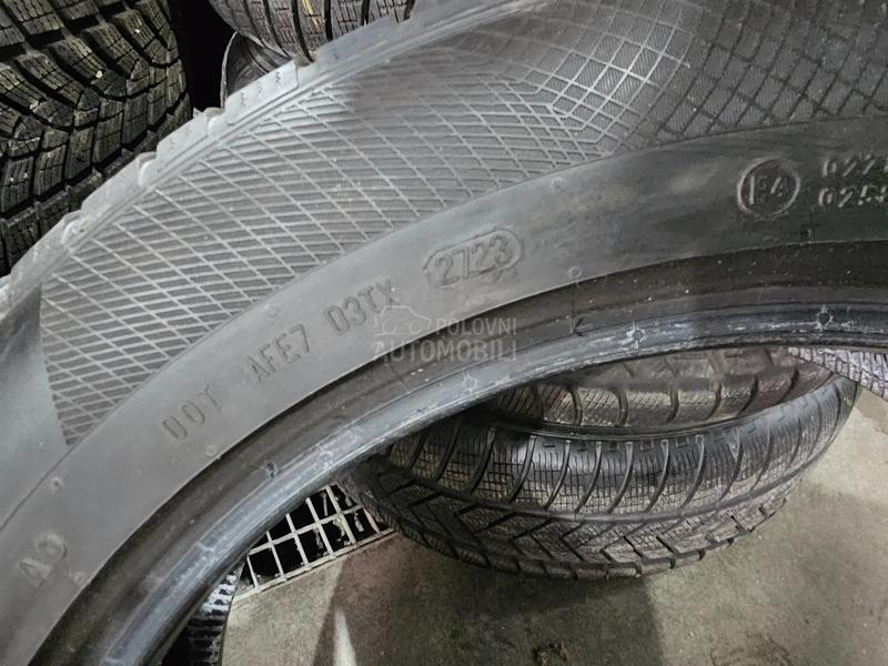 Continental 235/55 R19 Zimska