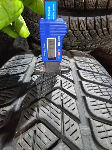 Pirelli 235/55 R19 Zimska