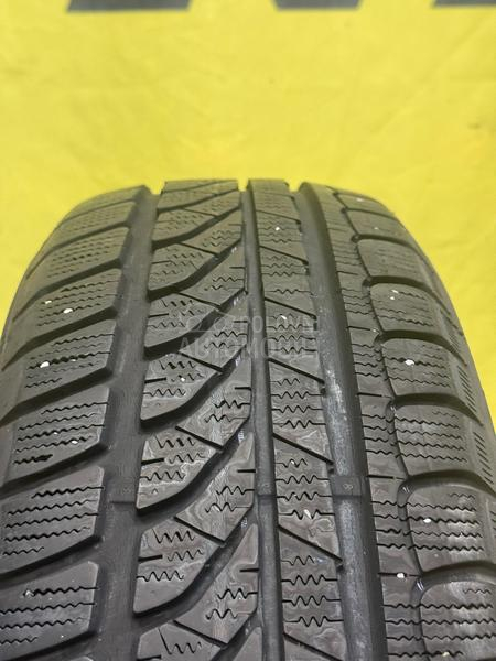 Dunlop 185/55 R15 Zimska