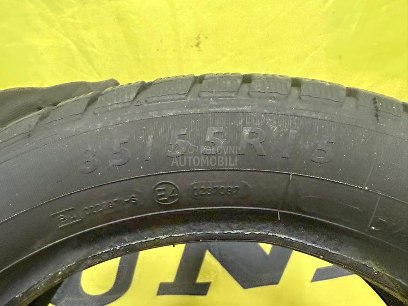 Dunlop 185/55 R15 Zimska