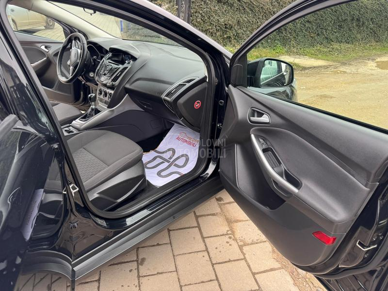 Ford Focus 1,0 BEN ŠVAJ NOV
