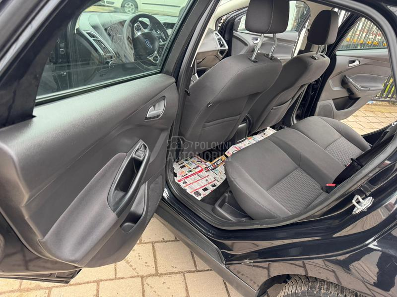Ford Focus 1,0 BEN ŠVAJ NOV