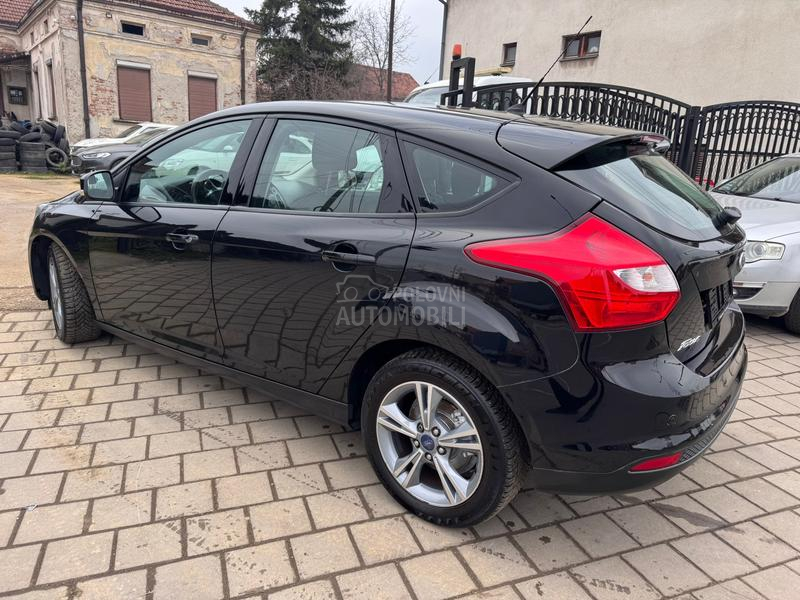 Ford Focus 1,0 BEN ŠVAJ NOV