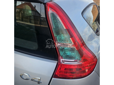 Desna stop lampa za Citroen C4