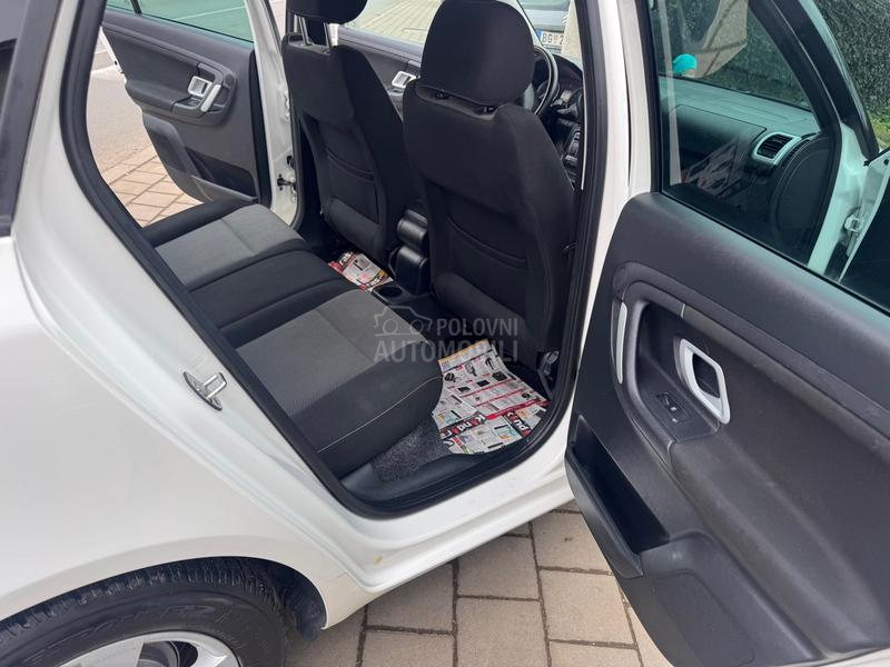 Škoda Fabia 1.2 BEN ŠVAJ NOV