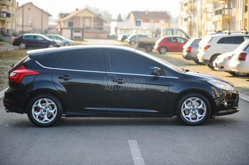 Ford Focus 1,6 ScTi Titanium X