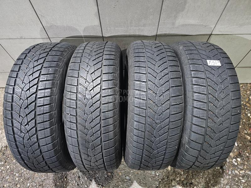 Goodyear 225/65 R17 Zimska