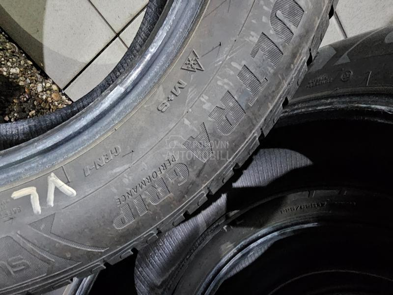 Goodyear 225/65 R17 Zimska